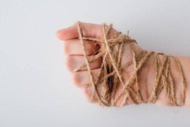 Composition pénale et violences conjugales : une alternative aux poursuites pénales aux conséquences non négligeables